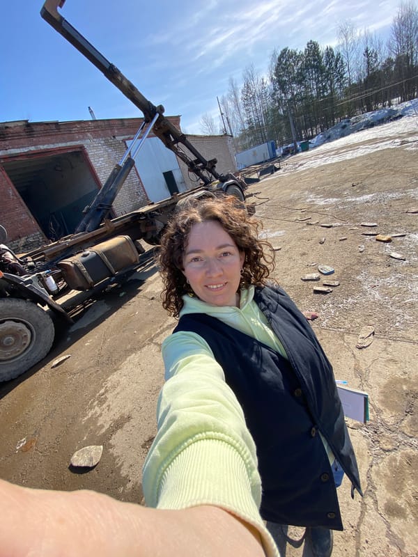 Construction activity and selfie captured in Ol'khovskoye, Russia