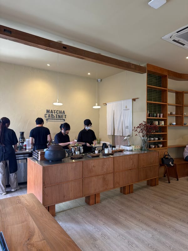 Morning rush at Chiang Mai matcha cafe documented