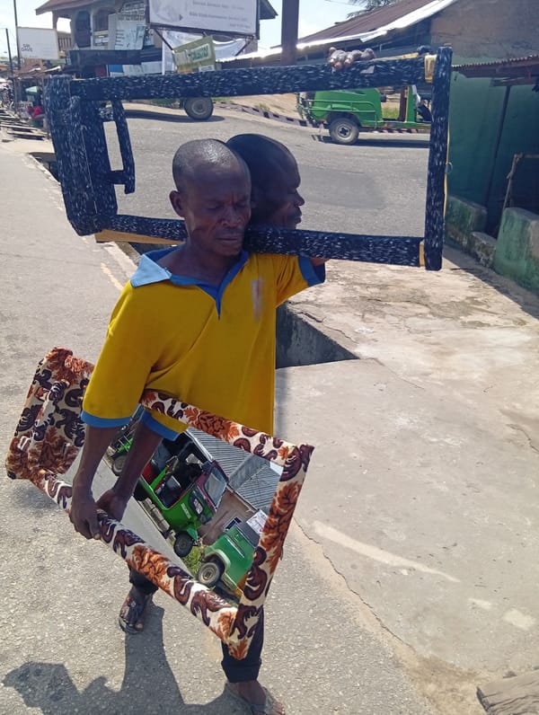 Daily street life documented in Aba, Nigeria