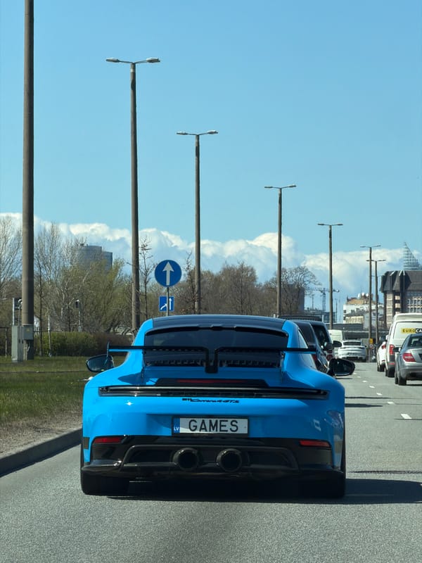 Blue Porsche GT3 RS spotted on Riga street