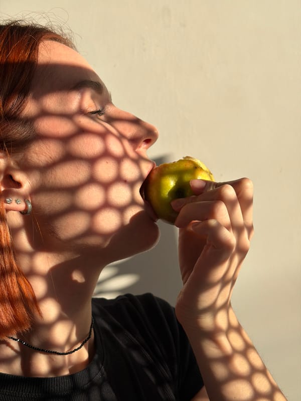 Portrait session captures young woman in Chaikovsky, Russia