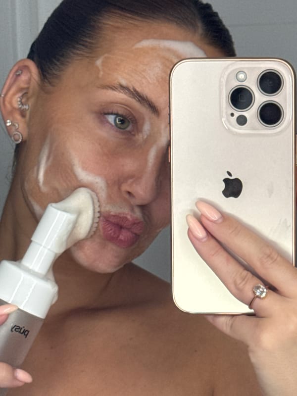 Skincare selfie session in a Chaikovsky bathroom