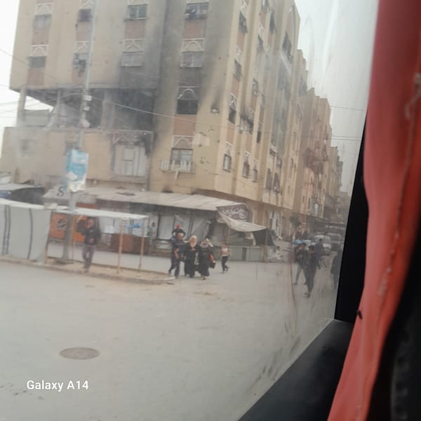 War damage documented at Khan Yunis apartment complex
