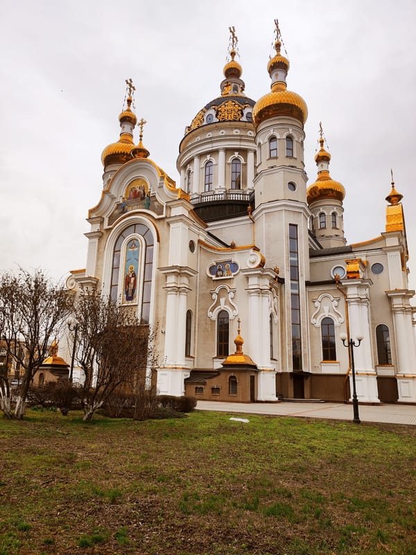 Orthodox Cathedral of St. Nicholas captured in Donetsk