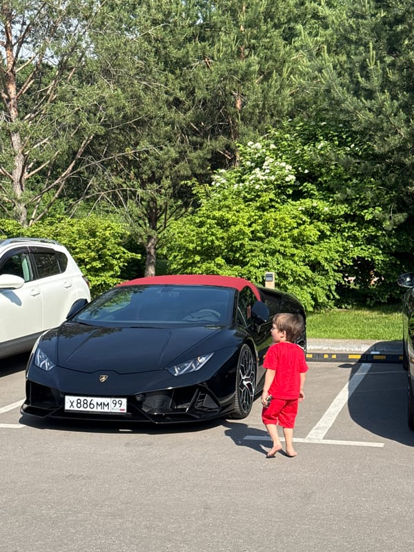 Luxury cars spotted in Moscow parking lots