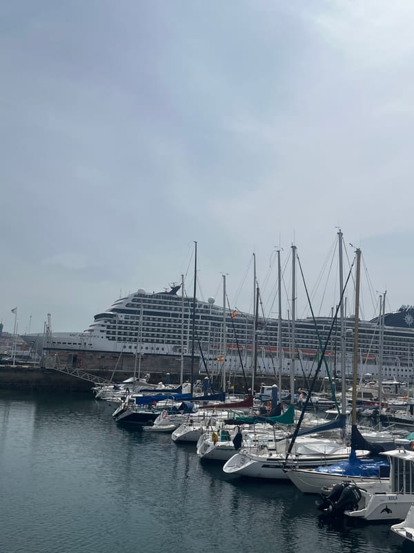 Harbor activity and waterfront scenes documented in A Coruña