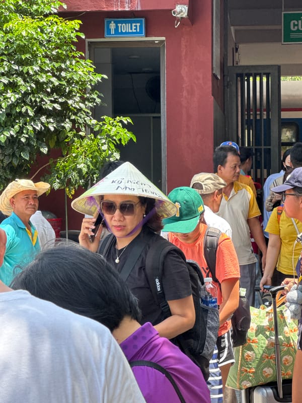 Morning activity at Huế train station, platforms and street
