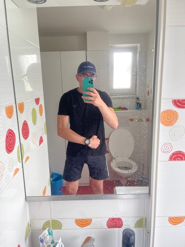Morning routine in a Pilsen room: workouts, selfies, and street views