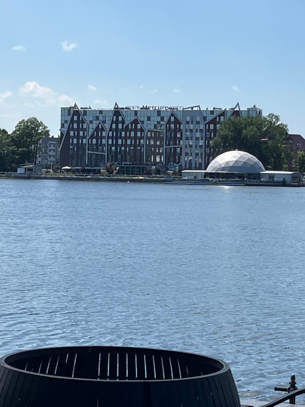 Sunny morning around Kaliningrad's Lower Pond waterfront