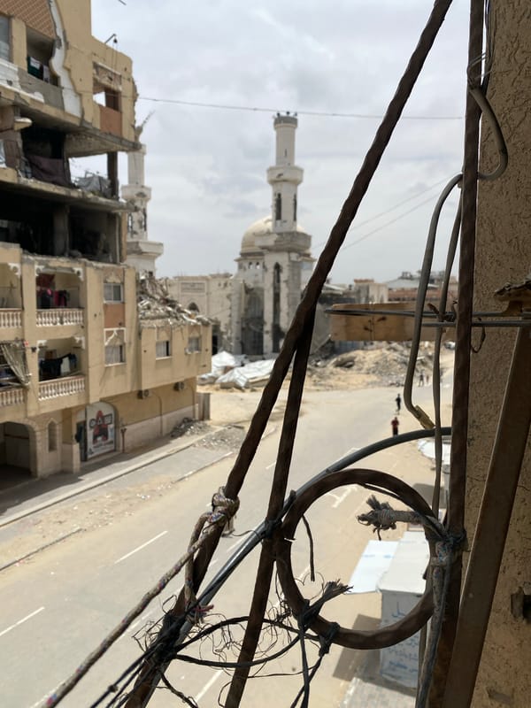 Widespread destruction and displacement camps documented in Khan Yunis