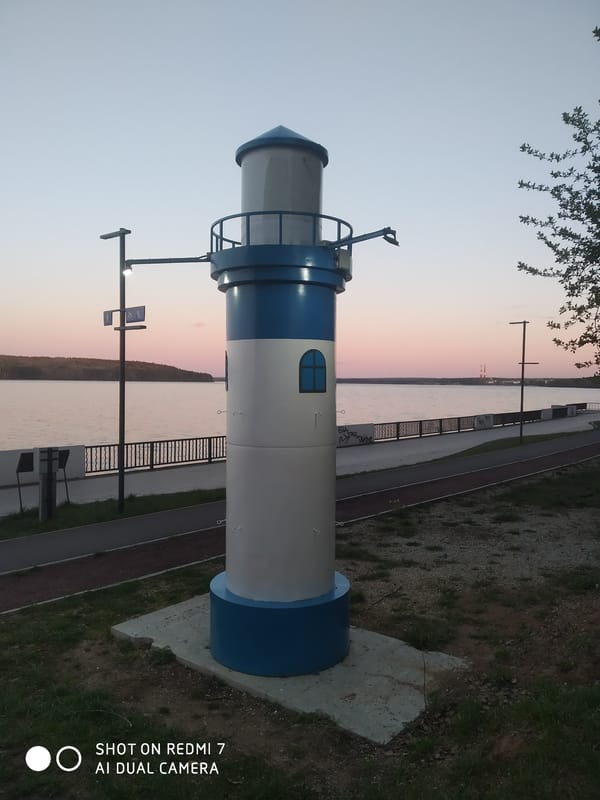 Evening walk documented through Chaikovsky waterfront and parks