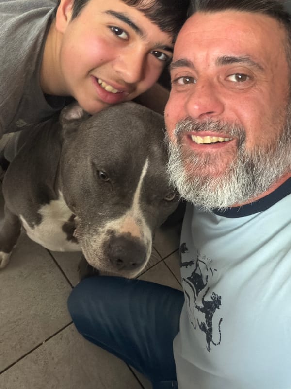 Family selfie and #Hugs post shared in Luxembourg