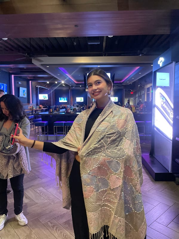Friends enjoy late-night outing at Miami area Topgolf venue