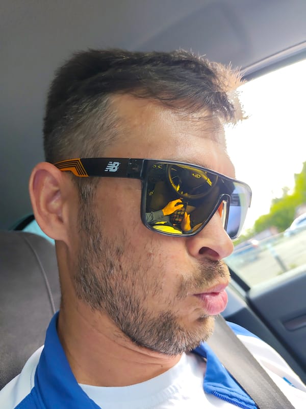 Car passengers observed wearing seatbelts in Chaikovsky, Russia