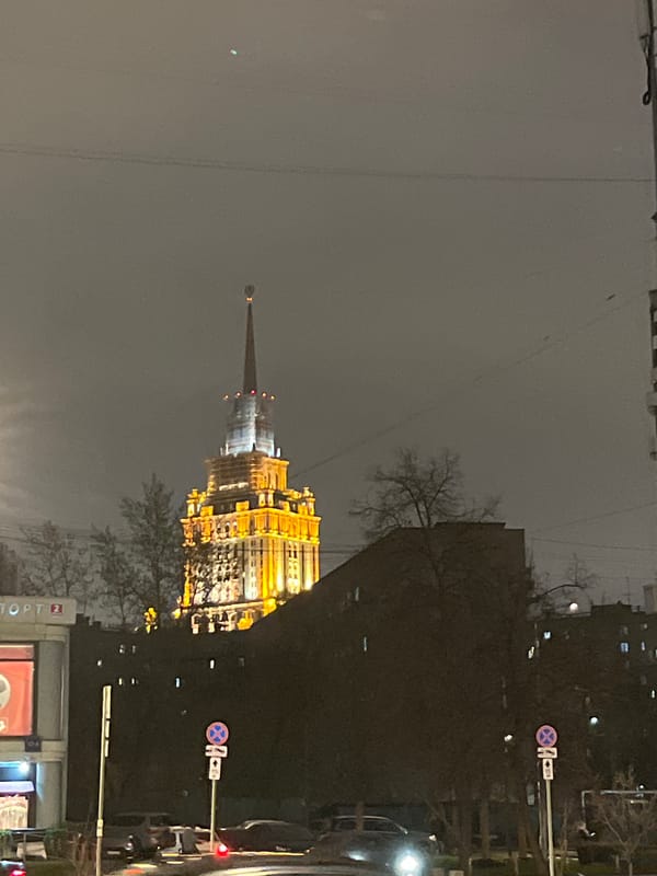 Evening glimpses captured across rainy Moscow cityscape