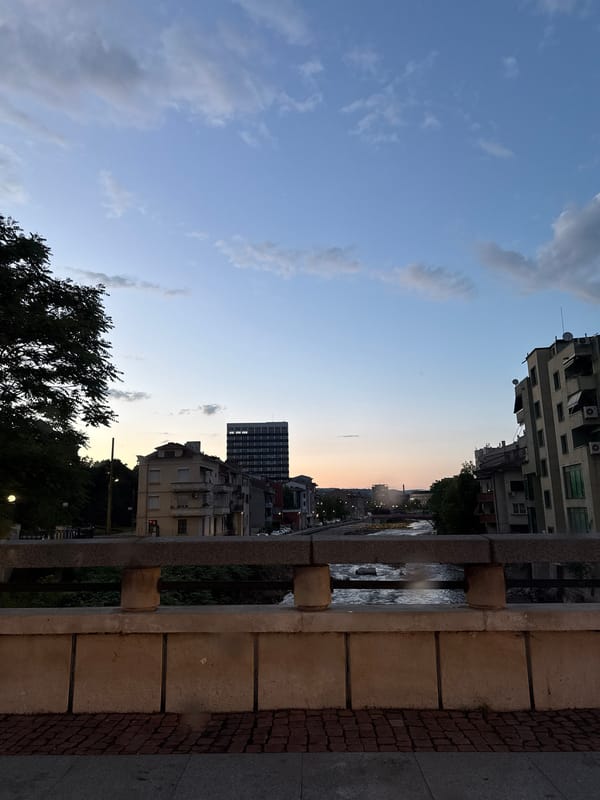Witness documents wet evening streets, turbulent river in Gabrovo