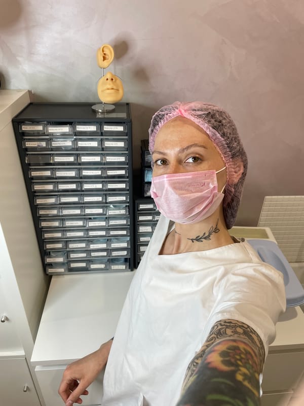 Eyebrow piercing procedure documented at Izhevsk studio