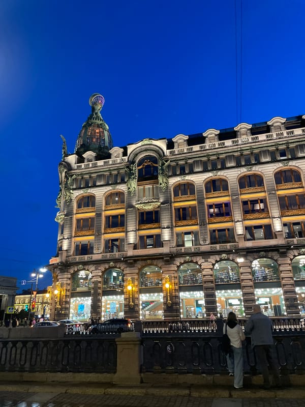Twilight tour of Saint Petersburg's canals and historic landmarks