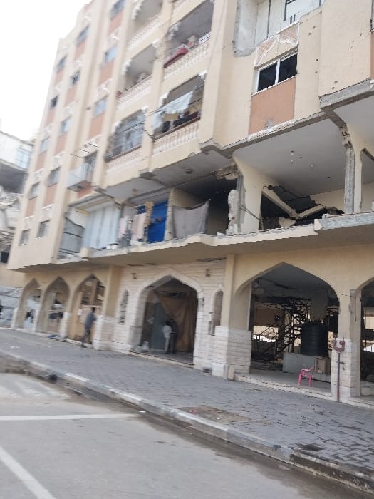 Extensive building damage documented across Khan Yunis during afternoon hours