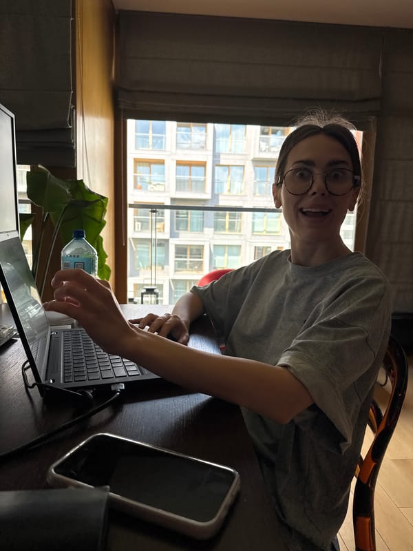 Remote worker documented during home office session