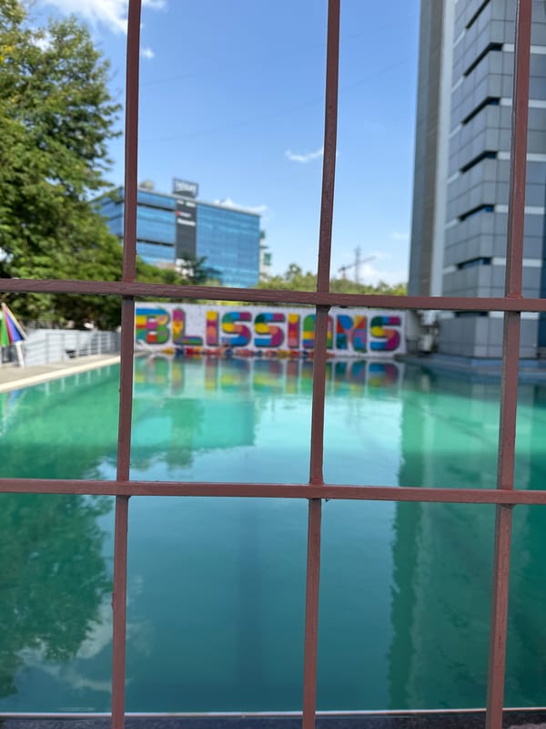 Everyday outdoor scenes documented in Hinjavadi, India