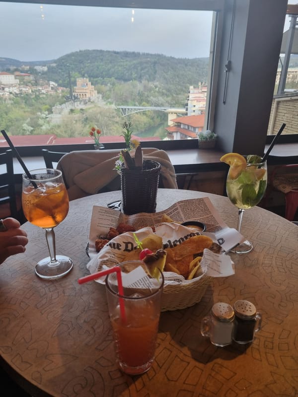 Evening leisure activities documented across Veliko Tarnovo entertainment district