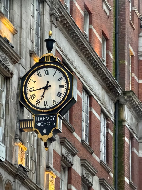 Central London street scenes captured during evening commute