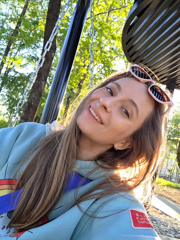 Woman documents ice cream bike ride through Birobidzhan parks