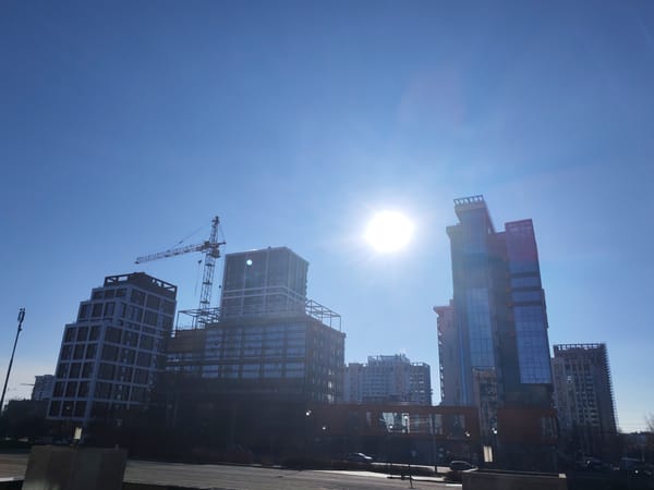 Construction and daily life documented in Izhevsk, Russia