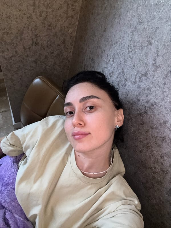 Woman documents day in Tbilisi through selfies across city