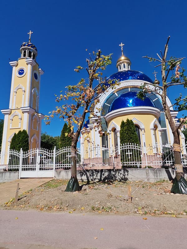 Morning visit to yellow Orthodox church amid Plovdiv street construction