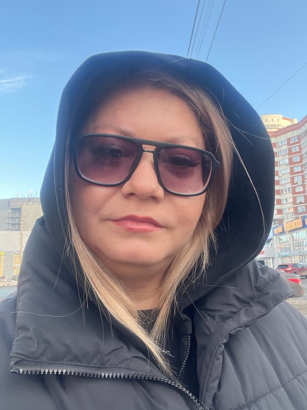 Morning street scenes and selfie documented in Izhevsk, Russia