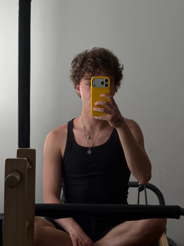 Morning routine documented at Belgrade fitness facility