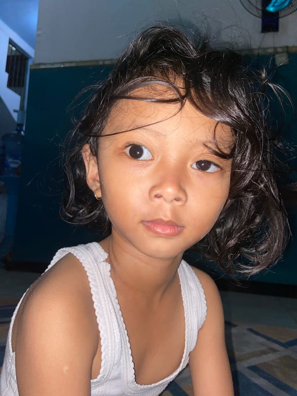 Mother and child captured in intimate moment in Gelam