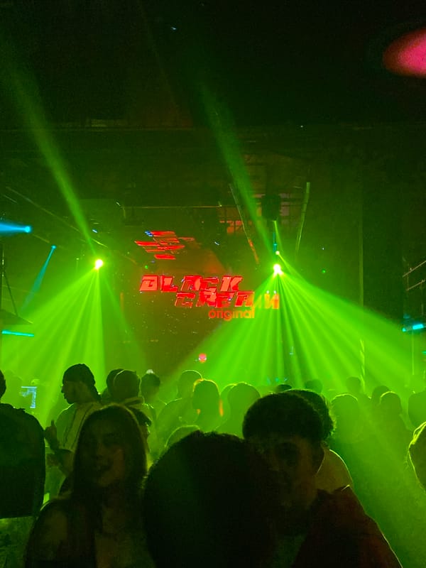 Late night entertainment event draws crowds in Buenos Aires venue