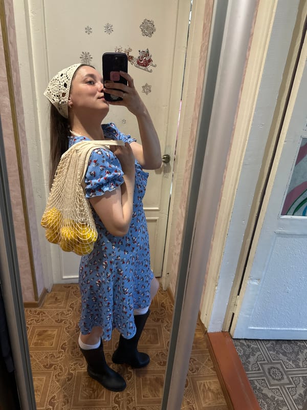 Summer day in Yaroslavka: selfies, strawberries, and outdoor play