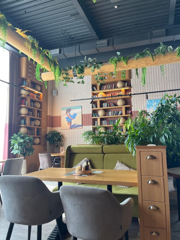 Restaurant interior documented in Verkhnyaya Pyshma, Russia