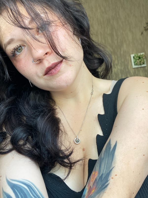 Quick selfie session in Chaikovsky, same look, multiple angles