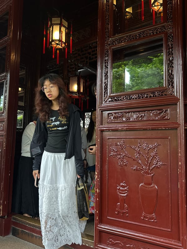 Morning walk through Yu Garden's pavilions and courtyards
