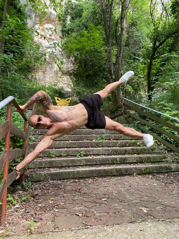 Acrobatics, tennis, and park life in Pleven on a summer afternoon
