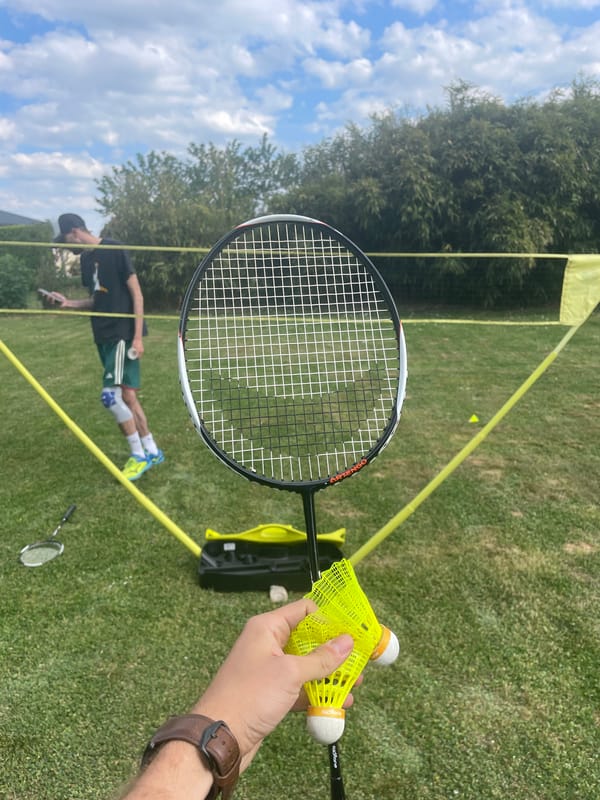 Outdoor badminton session documented in La Chapelle-Bertrand, France