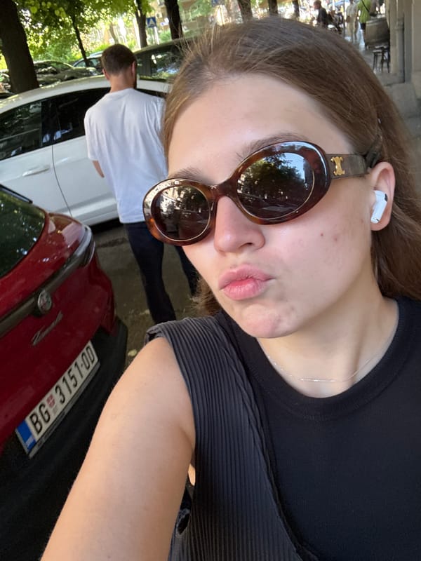 Four-minute street walk through Belgrade captures everyday urban moments