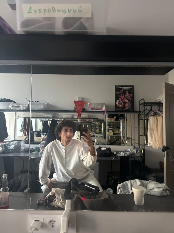 Person takes mirror selfies in Moscow dressing room