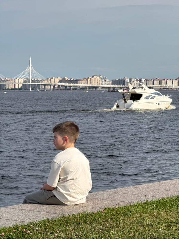 Quiet afternoon along Saint Petersburg's waterfront