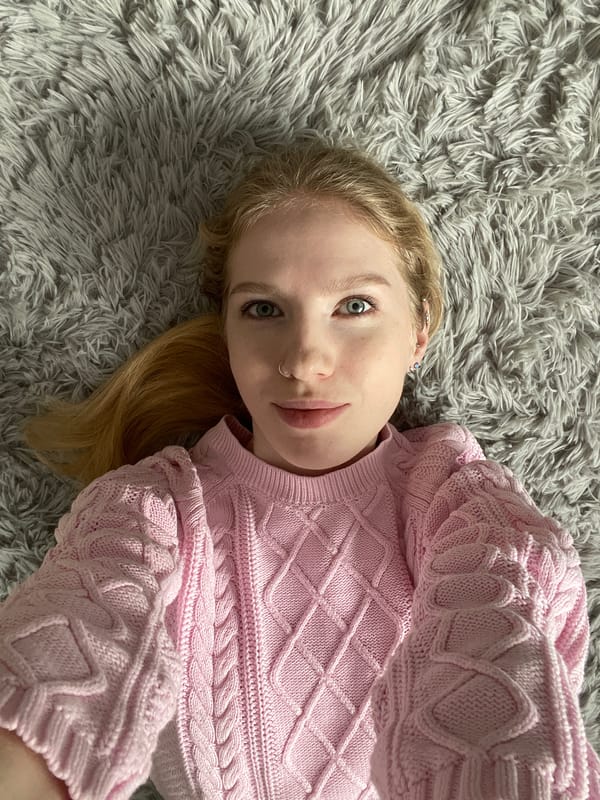 Portrait photos of young blonde individual captured in Izhevsk