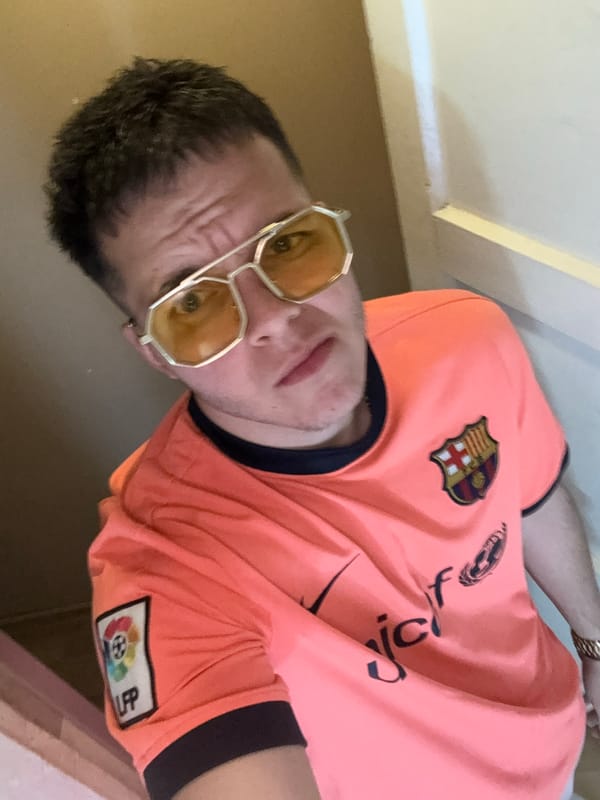 Barcelona fan takes selfies at Bulgarian restaurant