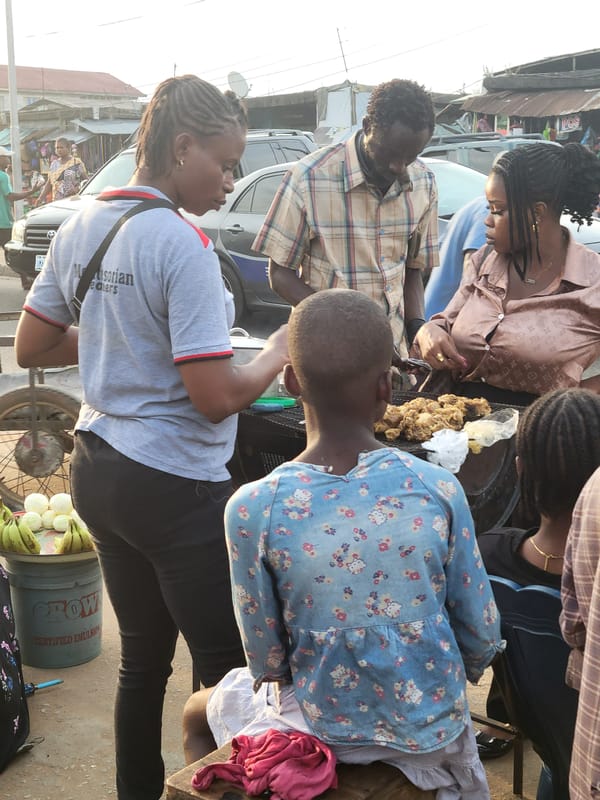 Everyday marketplace activity documented in Aba, Nigeria
