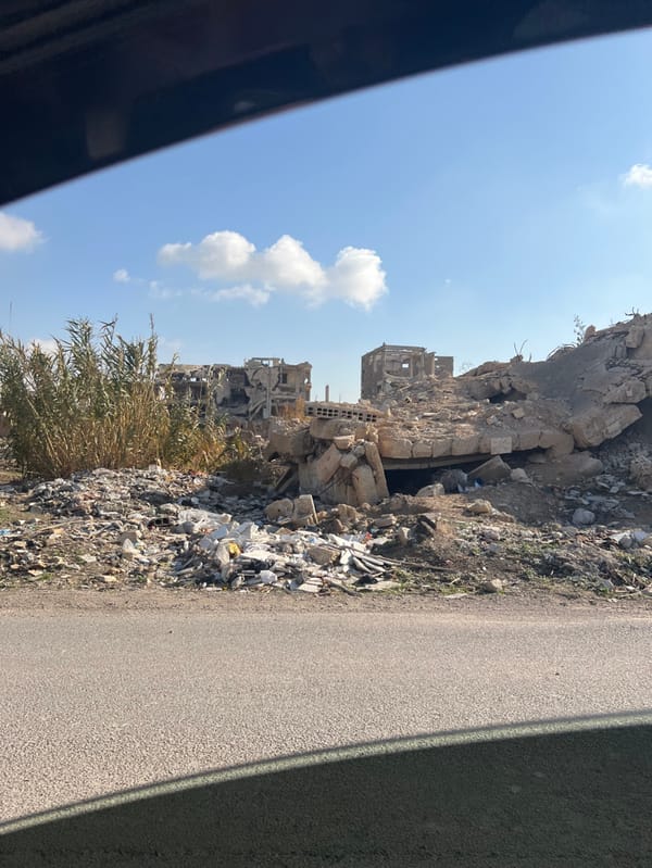 Witness documents war-damaged Damascus neighborhoods during Sunday morning drive