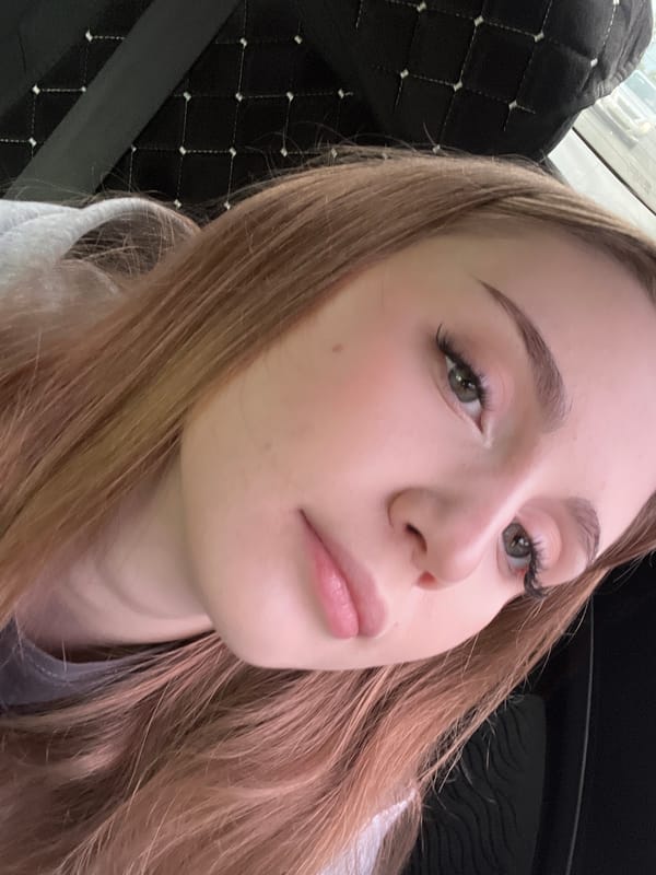 Quick selfie session inside a car in Sterlitamak