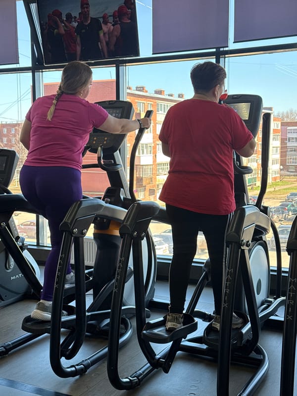 Morning fitness session documented at Votkinsk gym